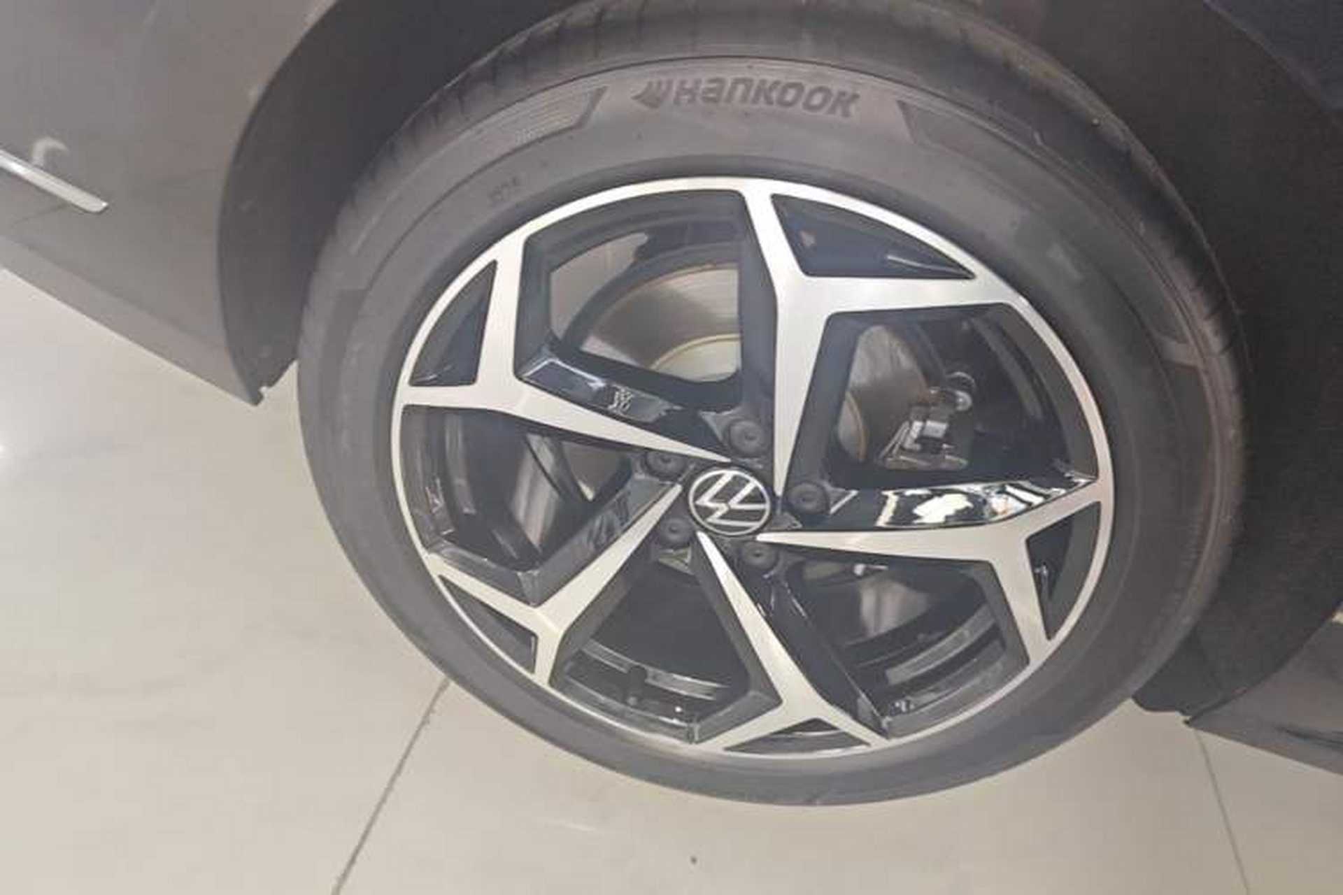 Used Volkswagen Passat 2025 Outstanding Model 380TSI Starry Dragon Edition Right Rear Wheel Hub