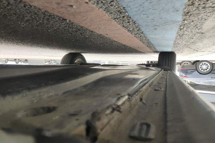 Used Volkswagen Passat 2025 Outstanding Model 280TSI Business Edition Right Side Sill