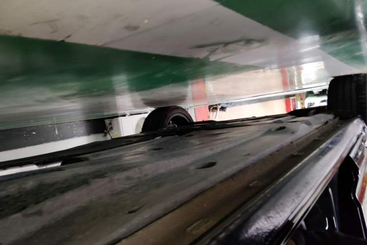 Used Volkswagen Passat 2025 Premium Version 380TSI Dragon Edition Right Side Sill
