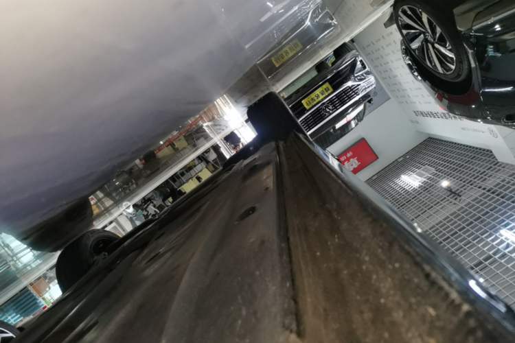 Used Volkswagen Passat 2025 Outstanding Model 330TSI Starry Elite Edition Right Side Sill