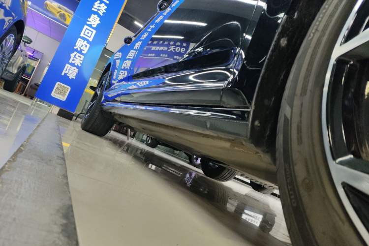 Used Volkswagen Passat 2025 Outstanding Model 380TSI Starry Dragon Glorious Edition Right Side Sill