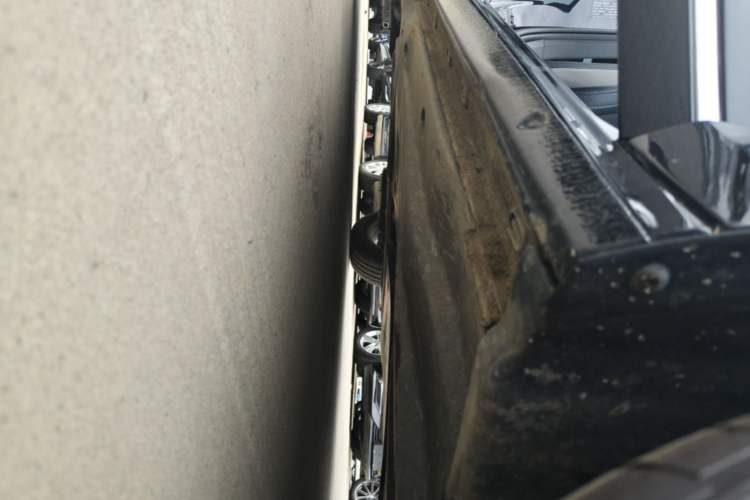 Used Volkswagen Passat 2025 Outstanding Model 280TSI Business Edition Right Side Sill