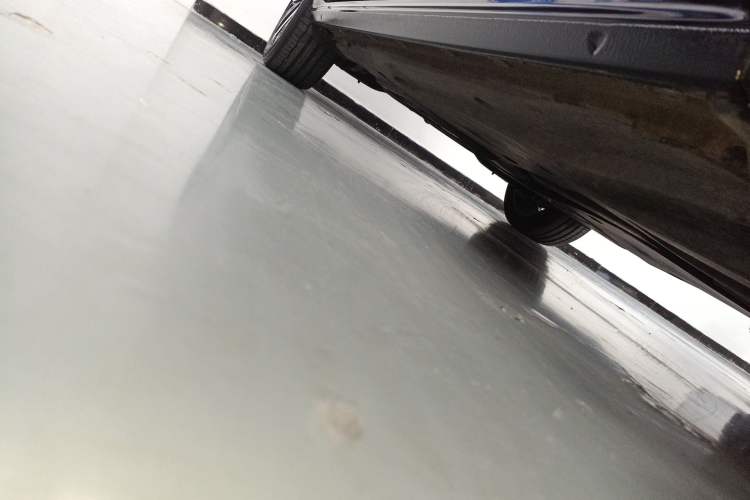 Used Volkswagen Passat 2025 Premium Version 380TSI Dragon Edition Right Side Sill