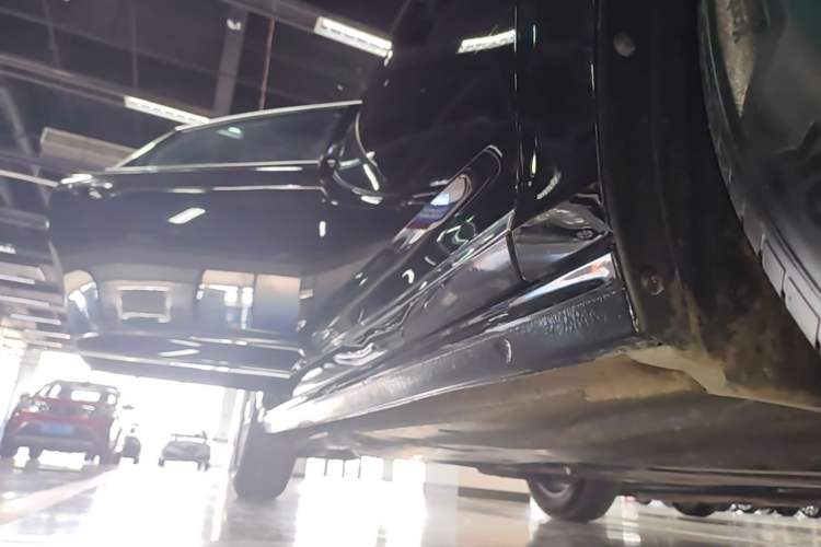 Used Volkswagen Passat 2025 Outstanding Model 280TSI Business Edition Right Side Sill