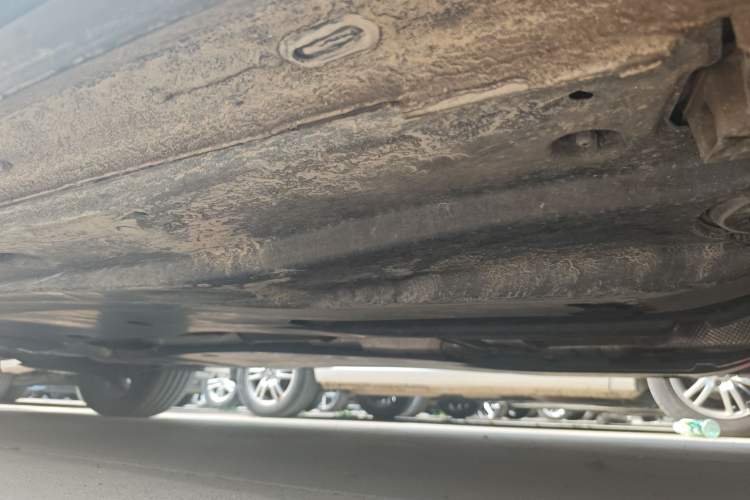 Used Volkswagen Passat 2025 Pro 380TSI Dragon Supreme Edition Right Side Sill