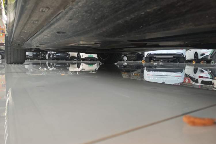 Used Volkswagen Passat 2025 Outstanding Model 380TSI Dragon Glory Edition Right Side Sill