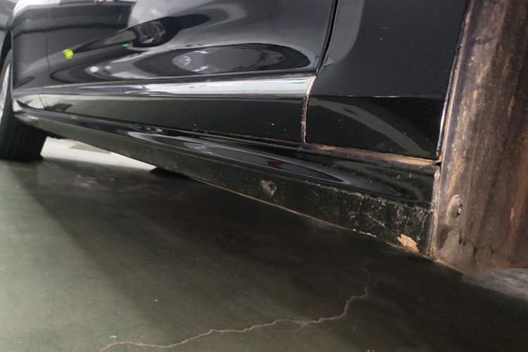 Used Volkswagen Passat 2025 Outstanding Model 280TSI Business Edition Right Side Sill