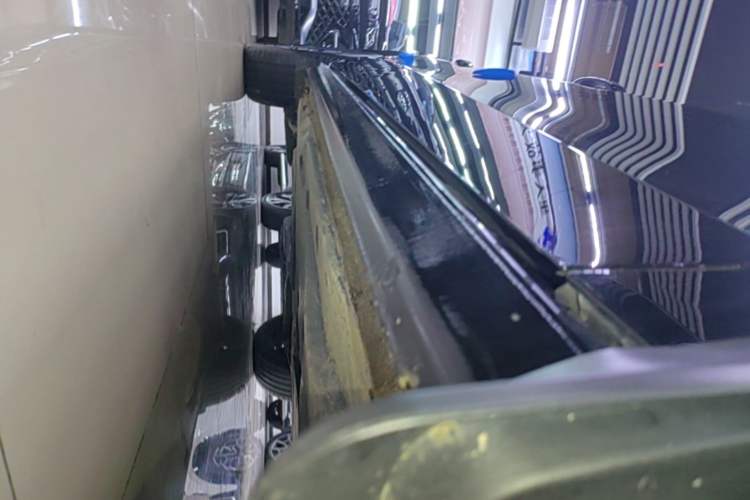 Used Volkswagen Passat 2025 Pro 380TSI Dragon Glory Edition Right Side Sill