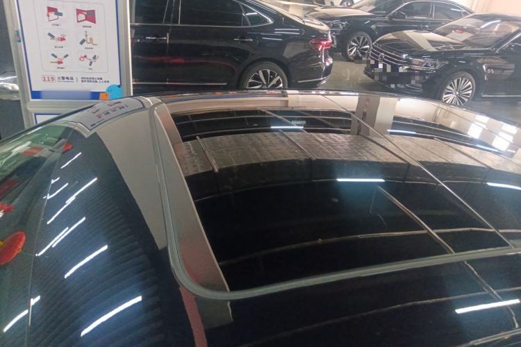 Used Volkswagen Passat 2025 Outstanding Model 380TSI Starry Dragon Glorious Edition Roof