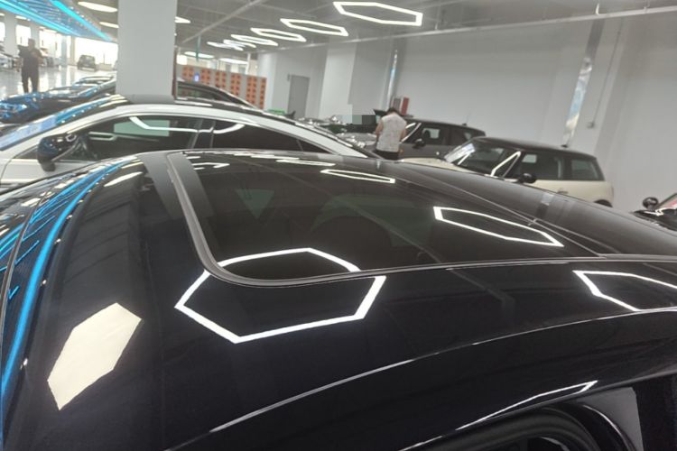Used Volkswagen Passat 2025 Pro 380TSI Dragon Glory Edition Roof