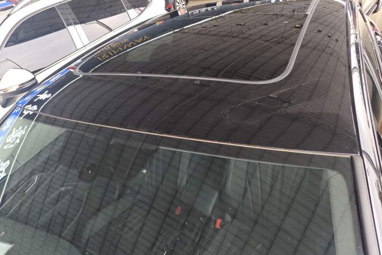 Used Volkswagen Passat 2025 Premium Version 380TSI Dragon Edition Roof