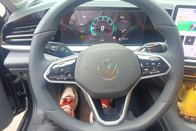 Used Volkswagen Passat 2025 Pro 380TSI Dragon Glory Edition Steering Wheel