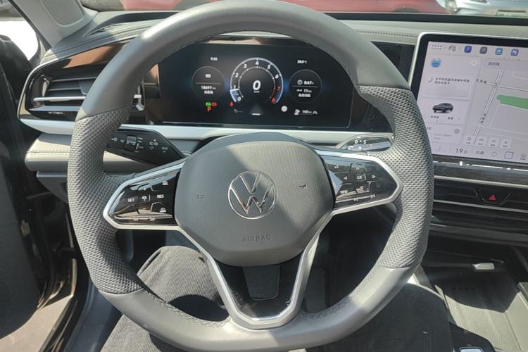 Used Volkswagen Passat 2025 Pro 380TSI Starry Dragon Edition Steering Wheel