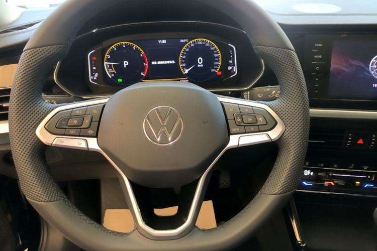Used Volkswagen Passat 2025 Outstanding Model 380TSI Starry Dragon Edition Steering Wheel