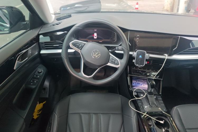 Used Volkswagen Passat 2025 Outstanding Model 380TSI Starry Dragon Edition Steering Wheel