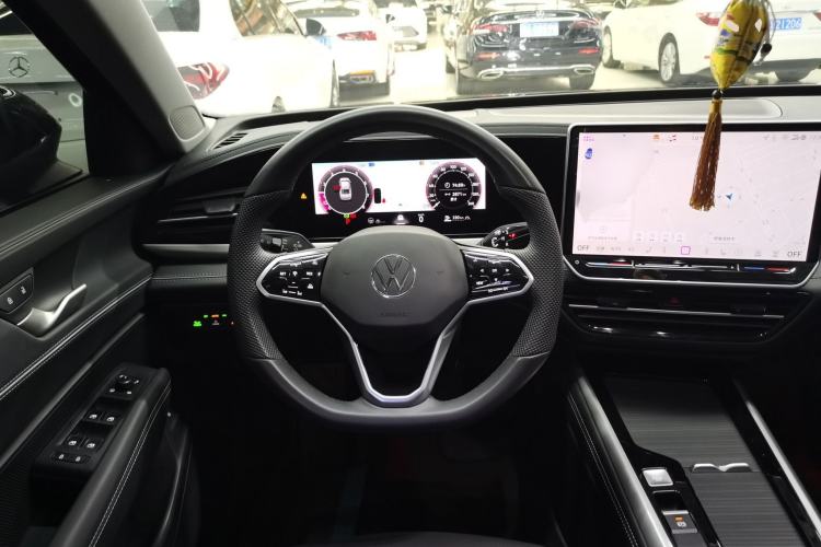 Used Volkswagen Passat 2025 Pro 380TSI Dragon Glory Edition Steering Wheel