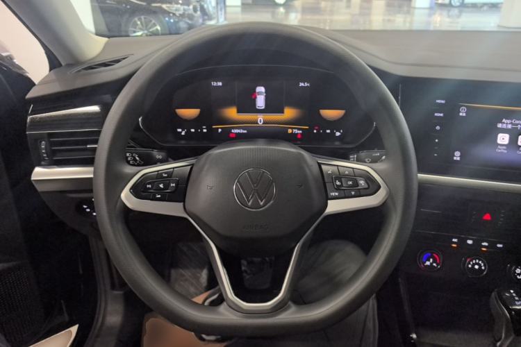 Used Volkswagen Passat 2025 Outstanding Model 280TSI Business Edition Steering Wheel