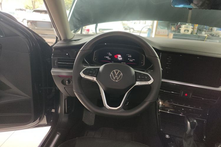 Used Volkswagen Passat 2025 Outstanding Model 380TSI Starry Dragon Glorious Edition Steering Wheel