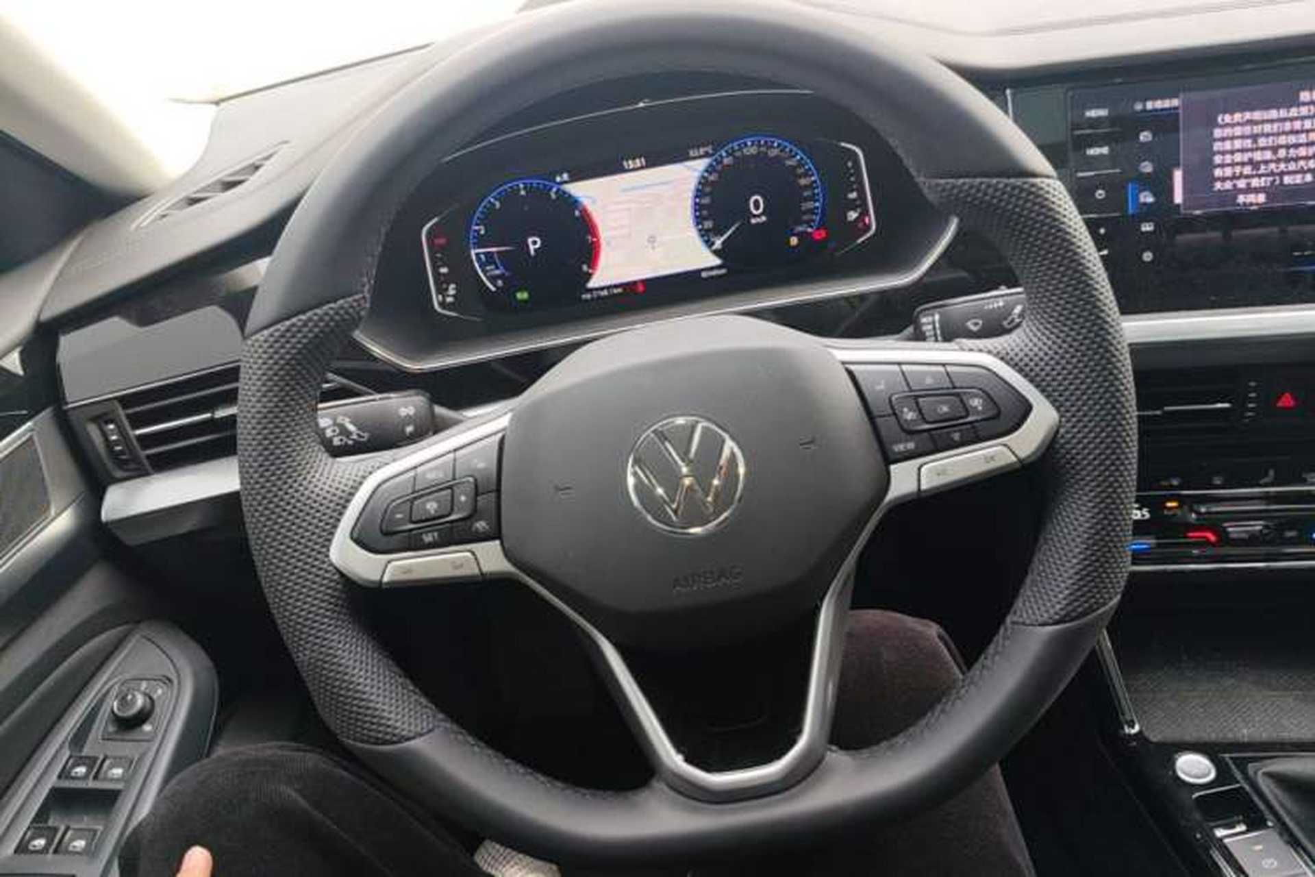 Used Volkswagen Passat 2025 Outstanding Model 380TSI Starry Dragon Glorious Edition Steering Wheel