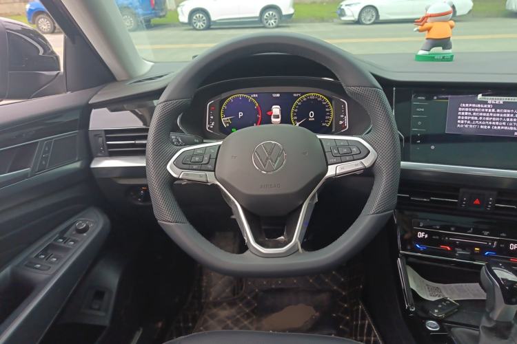 Used Volkswagen Passat 2025 Outstanding Model 380TSI Dragon Glory Edition Steering Wheel