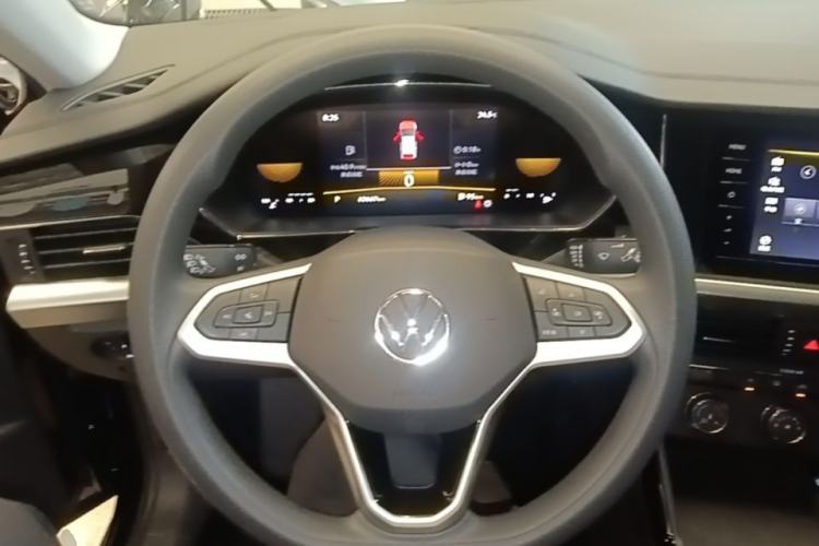 Used Volkswagen Passat 2025 Outstanding Model 280TSI Business Edition Steering Wheel