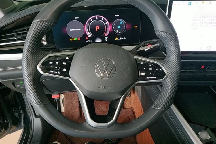 Used Volkswagen Passat 2025 Pro 380TSI Dragon Glory Edition Steering Wheel
