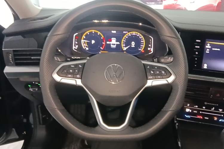 Used Volkswagen Passat 2025 Outstanding Model 380TSI Starry Dragon Edition Steering Wheel