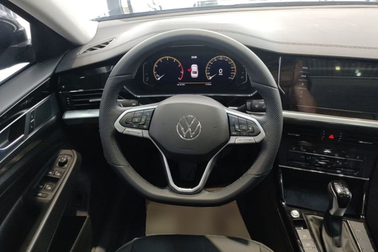 Used Volkswagen Passat 2025 Outstanding Model 380TSI Starry Dragon Edition Steering Wheel