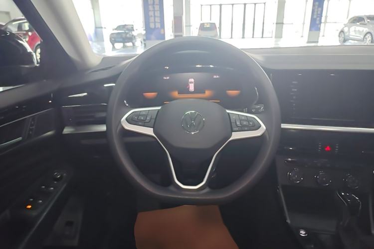 Used Volkswagen Passat 2025 Outstanding Model 280TSI Business Edition Steering Wheel