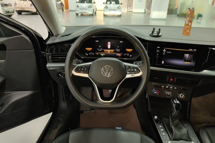 Used Volkswagen Passat 2025 Outstanding Model 280TSI Business Edition Steering Wheel