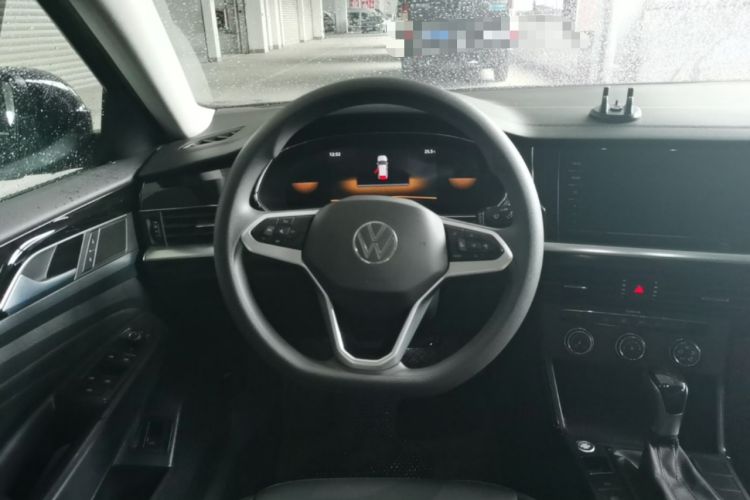 Used Volkswagen Passat 2025 Outstanding Model 280TSI Business Edition Steering Wheel