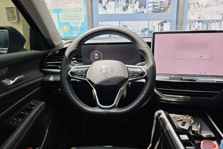 Used Volkswagen Passat 2025 Pro 380TSI Starry Dragon Edition Steering Wheel