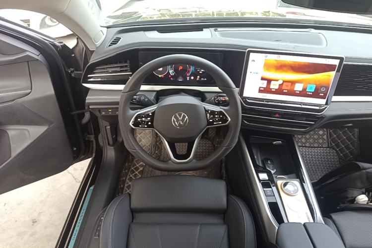 Used Volkswagen Passat 2025 Pro 380TSI Starry Dragon Edition Steering Wheel