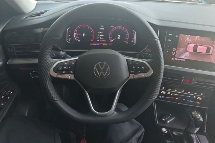 Used Volkswagen Passat 2025 Outstanding Model 380TSI Dragon Glory Edition Steering Wheel