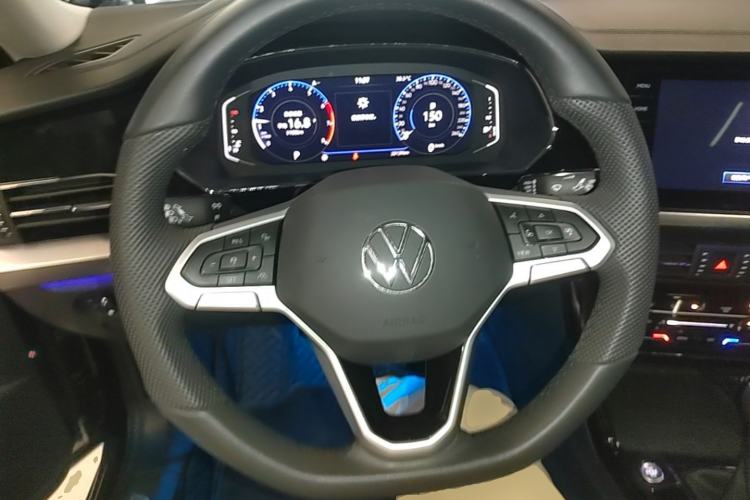 Used Volkswagen Passat 2025 Outstanding Model 380TSI Dragon Glory Edition Steering Wheel