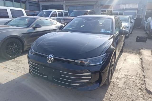 Used Volkswagen Passat 2025 Pro 380TSI Dragon Edition