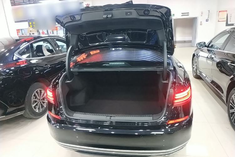 Used Volkswagen Passat 2025 Outstanding Model 380TSI Starry Dragon Glorious Edition Trunk