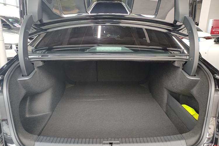 Used Volkswagen Passat 2025 Outstanding Model 380TSI Starry Dragon Edition Trunk