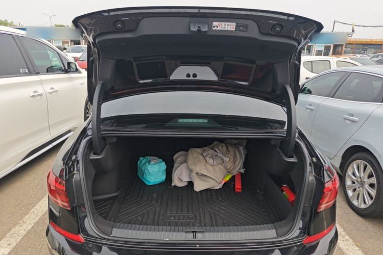 Used Volkswagen Passat 2025 Outstanding Model 380TSI Starry Dragon Glorious Edition Trunk