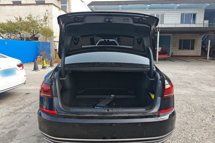 Used Volkswagen Passat 2025 Outstanding Model 380TSI Starry Dragon Glorious Edition Trunk