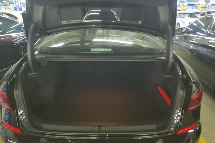 Used Volkswagen Passat 2025 Premium Version 380TSI Dragon Edition Trunk