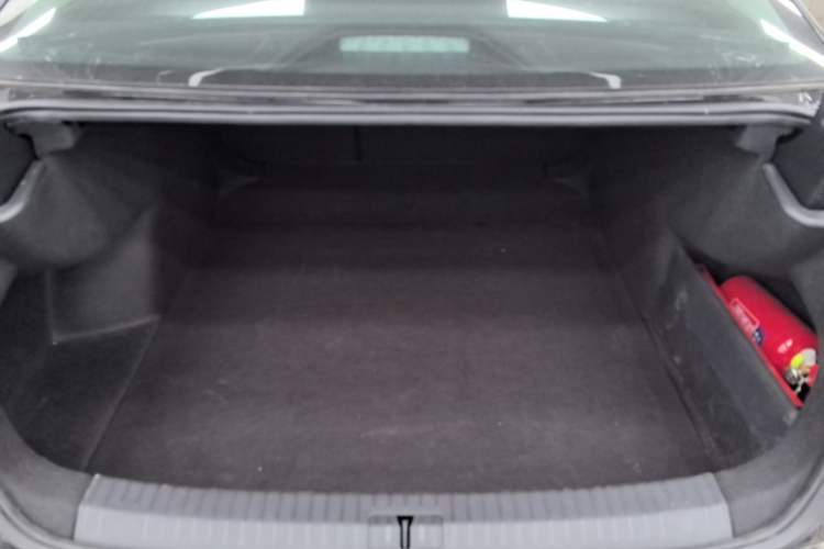 Used Volkswagen Passat 2025 Outstanding Model 280TSI Business Edition Trunk