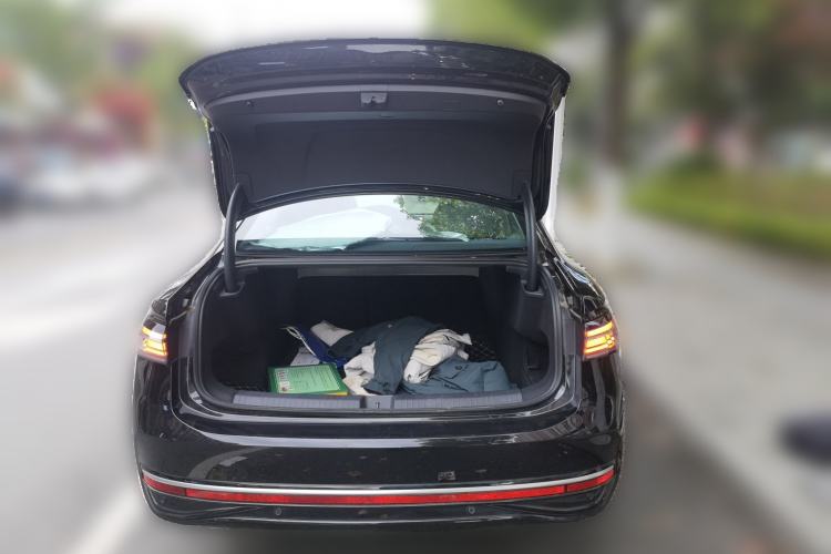 Used Volkswagen Passat 2025 Pro 380TSI Dragon Glory Edition Trunk