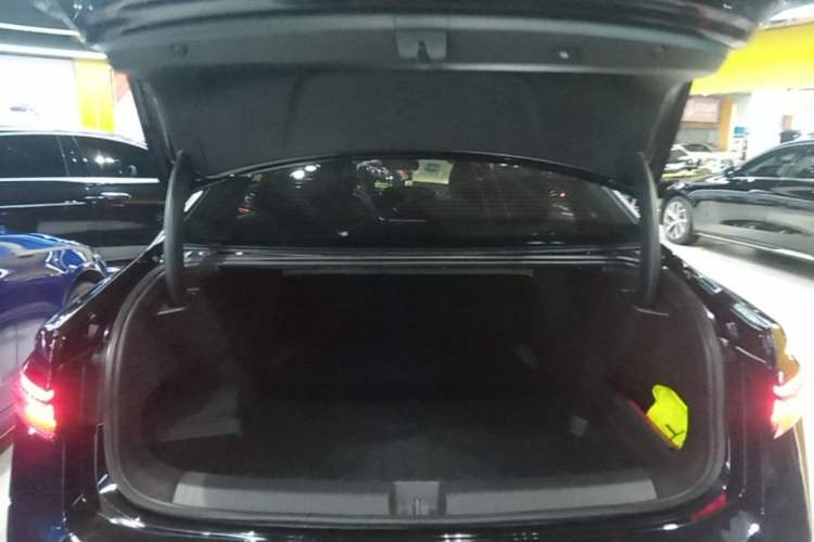 Used Volkswagen Passat 2025 Pro 380TSI Starry Dragon Edition Trunk