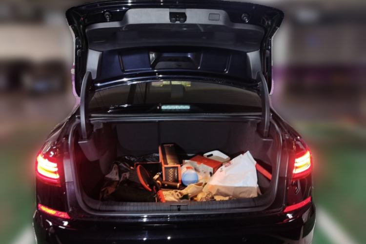 Used Volkswagen Passat 2025 Premium Version 380TSI Dragon Edition Trunk