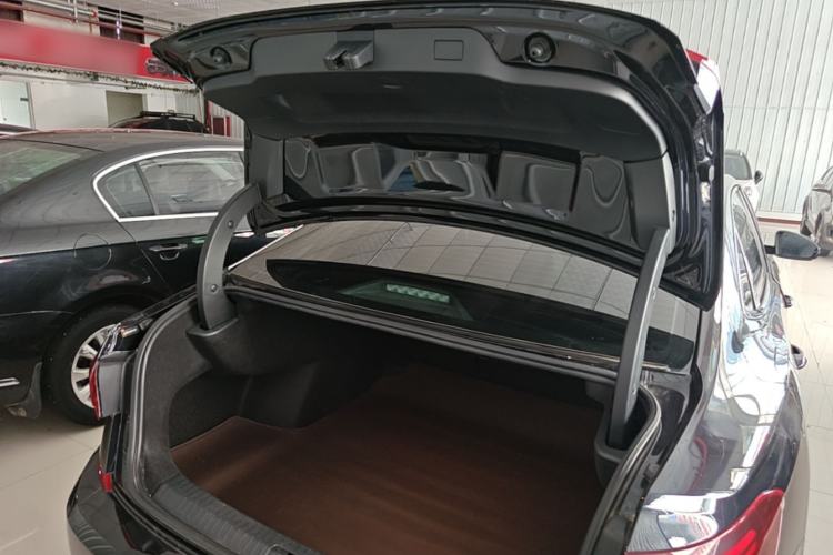 Used Volkswagen Passat 2025 Outstanding Model 330TSI Starry Elite Edition Trunk