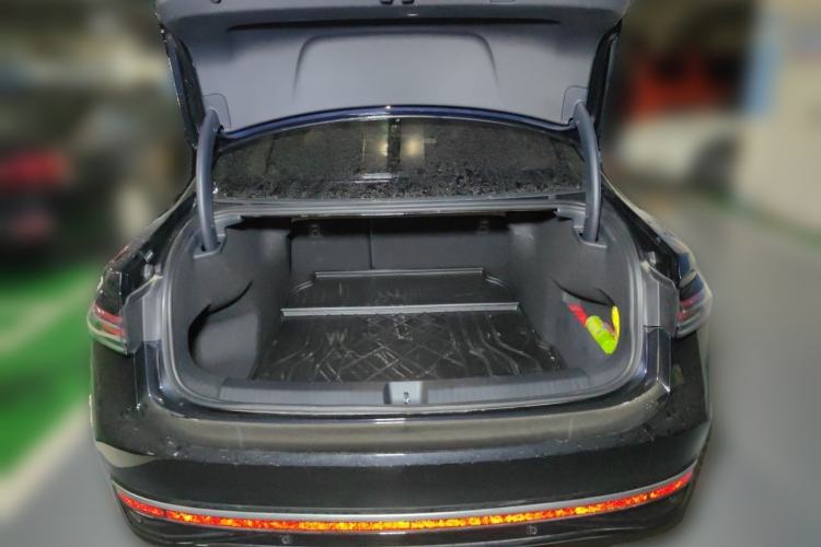 Used Volkswagen Passat 2025 Pro 380TSI Dragon Edition Trunk