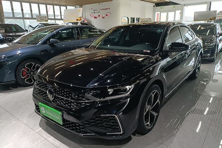 Used Volkswagen Passat 2025 Outstanding Model 330TSI Starry Elite Edition Guazi used car, China used car export, Used car for sale, Used cars, Cheapest cars for sale
