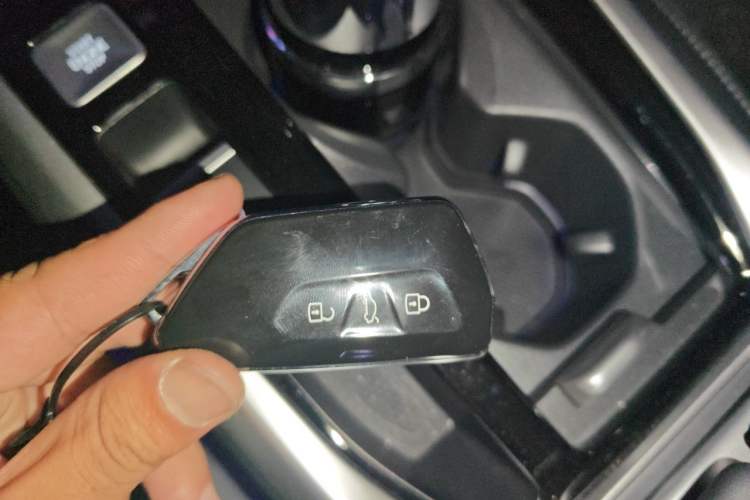 Used Volkswagen Passat 2025 Pro 380TSI Starry Dragon Edition Vehicle Key