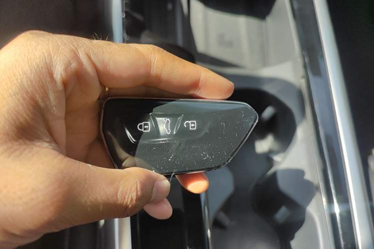Used Volkswagen Passat 2025 Pro 380TSI Starry Dragon Edition Vehicle Key